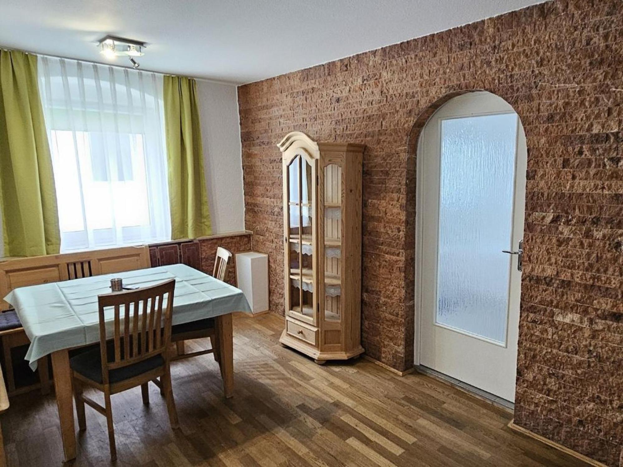 Hotel Hirsch Гюнцбург Екстер'єр фото