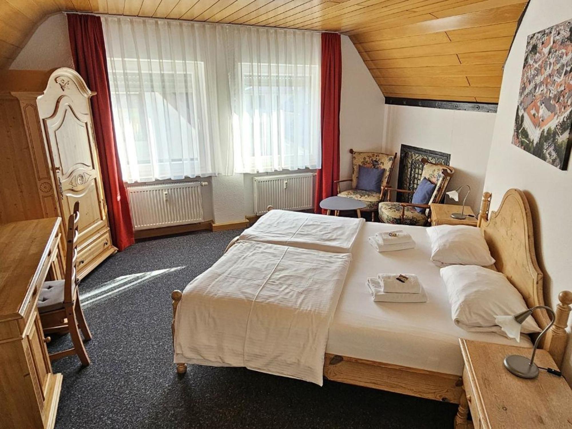 Hotel Hirsch Гюнцбург Екстер'єр фото